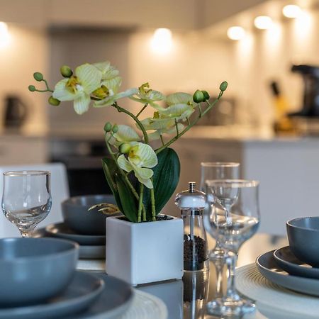 Windsor Luxury Studio Apartment Екстериор снимка